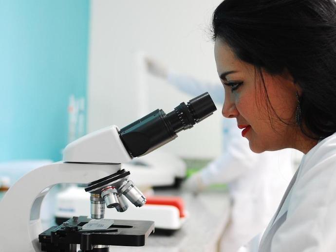 Theologischer Abend: Neue Gentechnik - ein Weg zur Perfektion?