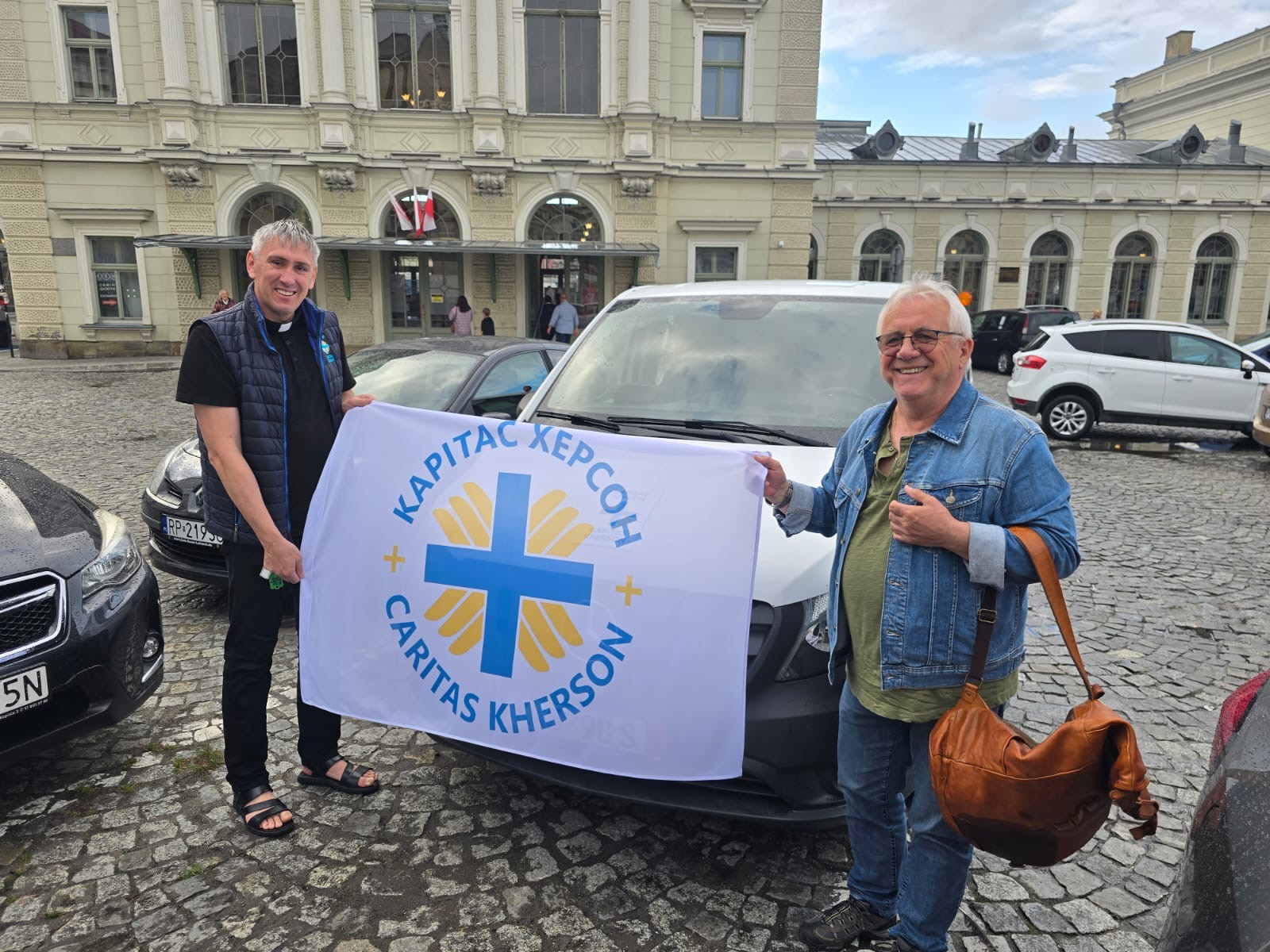 Caritas-Pfarrer Ihor Makar und Diakon Dr. Zenon Szelest