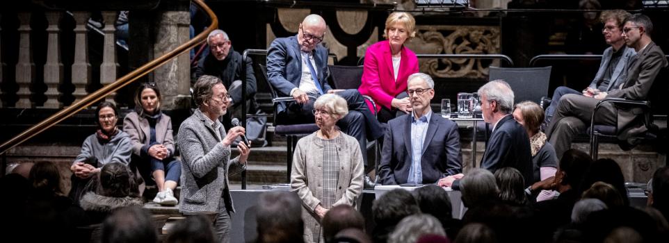 750 Besucher bei Podiumsdiskussion im Bonner Münster