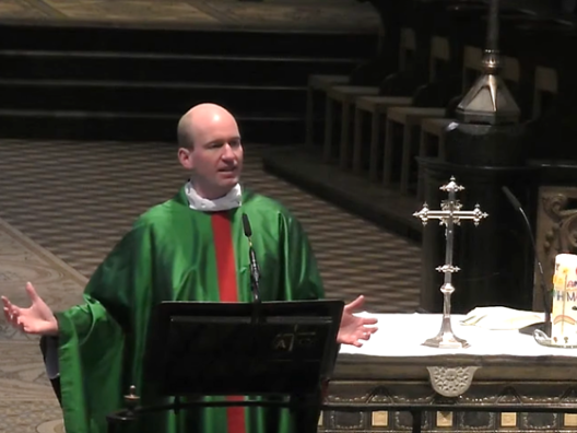 Kaplan Jasper während seiner Predigt am 21. Januar am 21. Januar