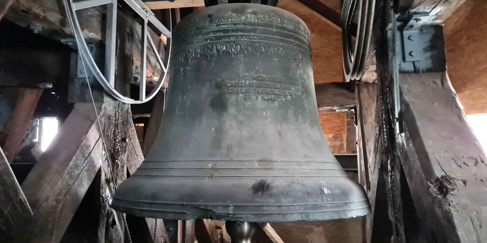 Glocke, geweiht den Hl. Cassius und Florentius aus dem 18. Jahrhundert
