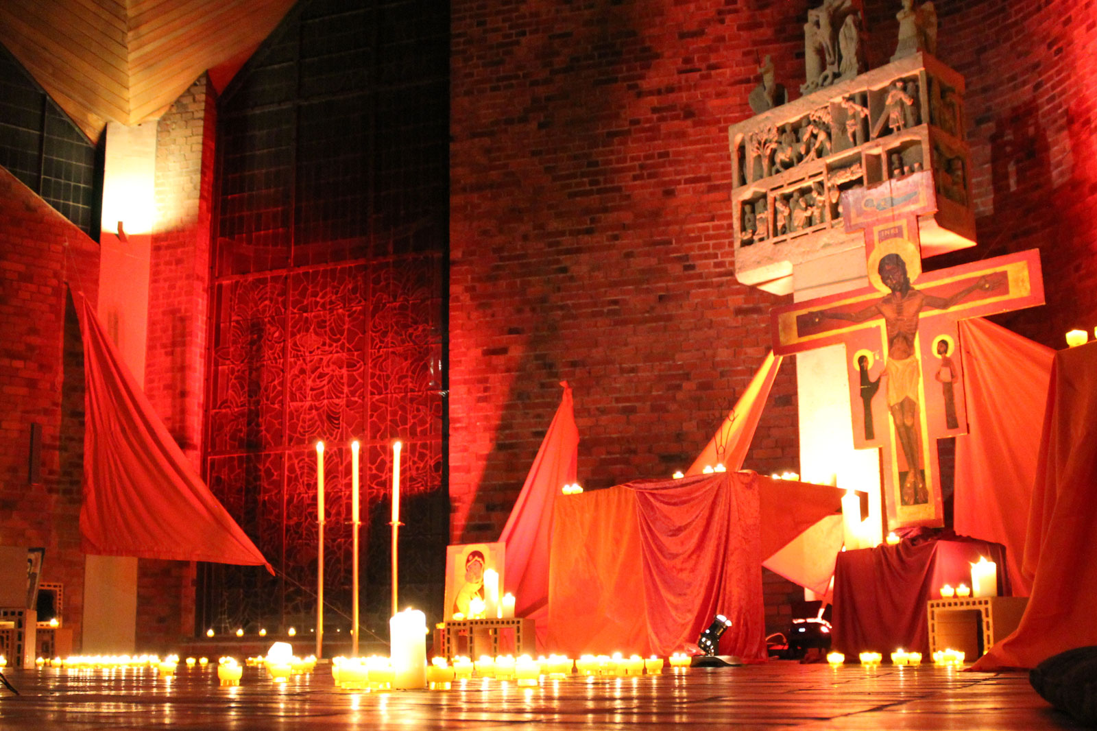 Archivbild: Nacht der Lichter Taizé